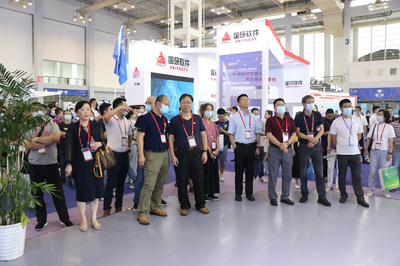 寧波市計算機學會網絡專委會組織IT精英觀摩第十二屆智博會，共探網絡與計算機科技前沿