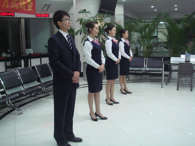 嘉弘傳媒 全方位專業(yè)服務(wù)，打造卓越禮儀模特演藝體驗